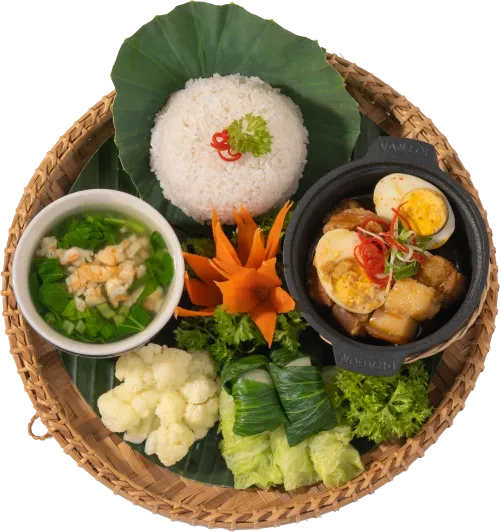 Приходите в «Cơm Nhà Linh»