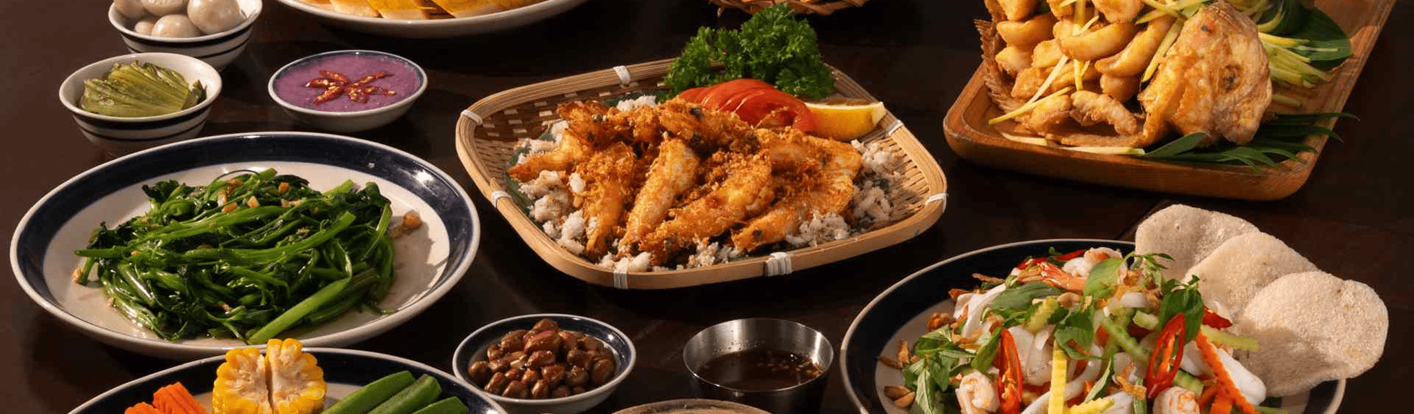 Đến với Cơm Nhà Linh