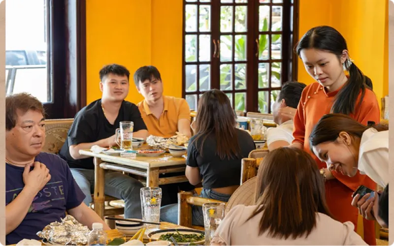 Cơm Nhà Linh Nguyễn Văn Thoại